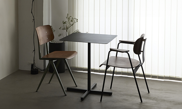 SOLID STEEL DINER TABLE