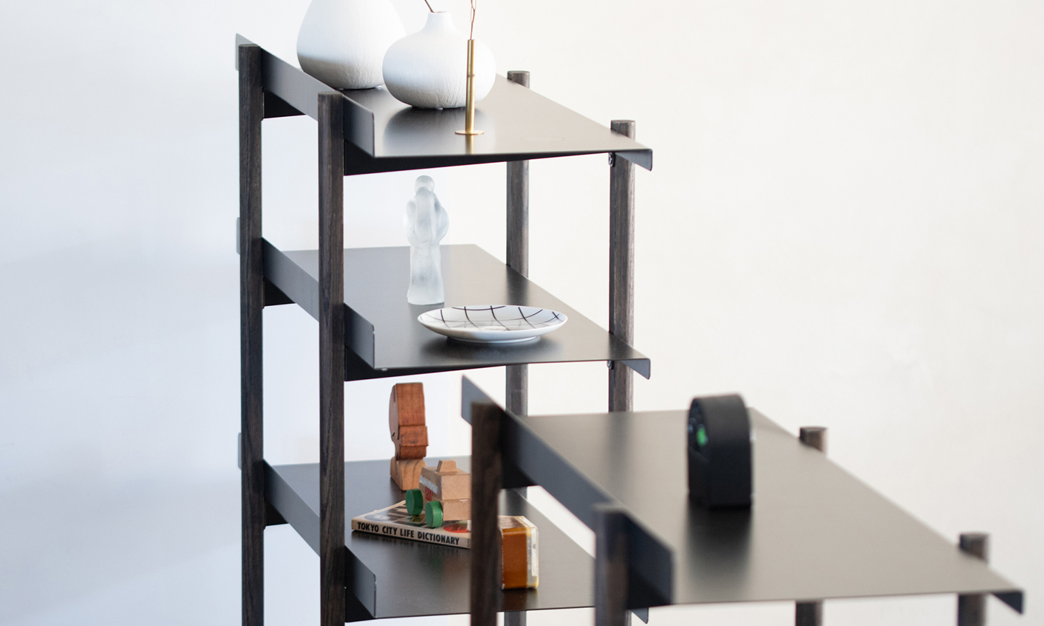 MARGE SHELF BLACK OIL STAIN FINISH
