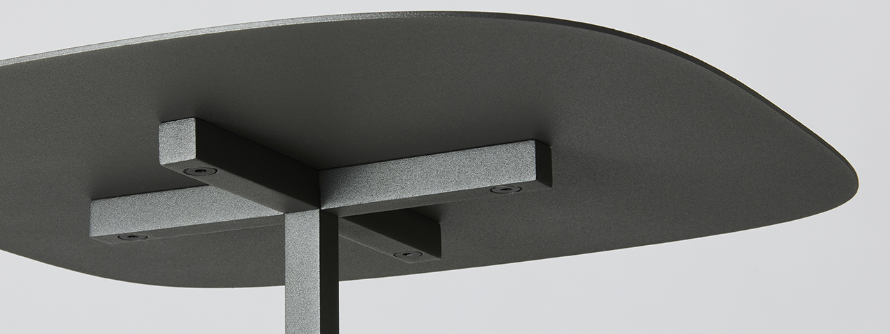 SOLID STEEL TABLE DESIGN