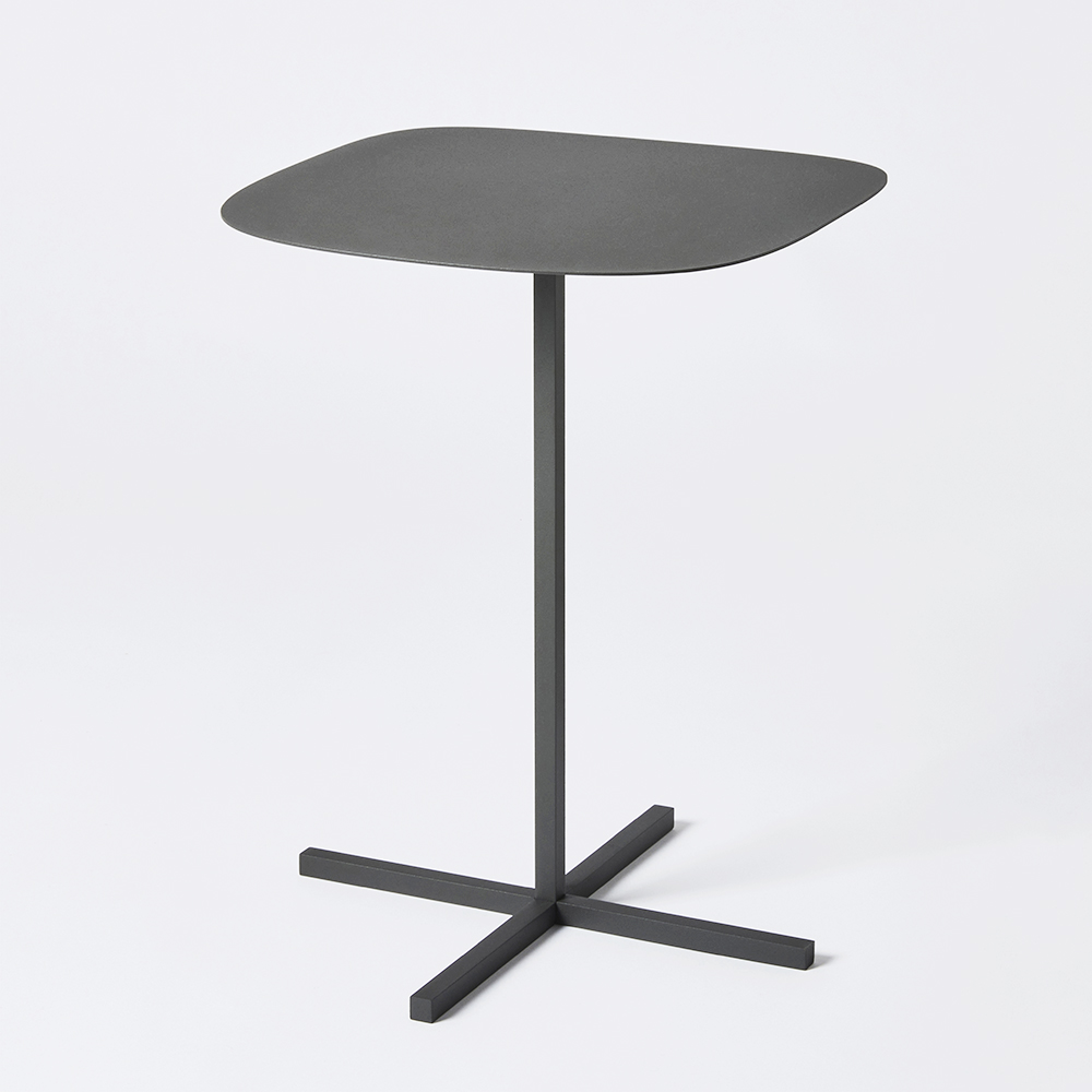 SOLID STEEL TABLE