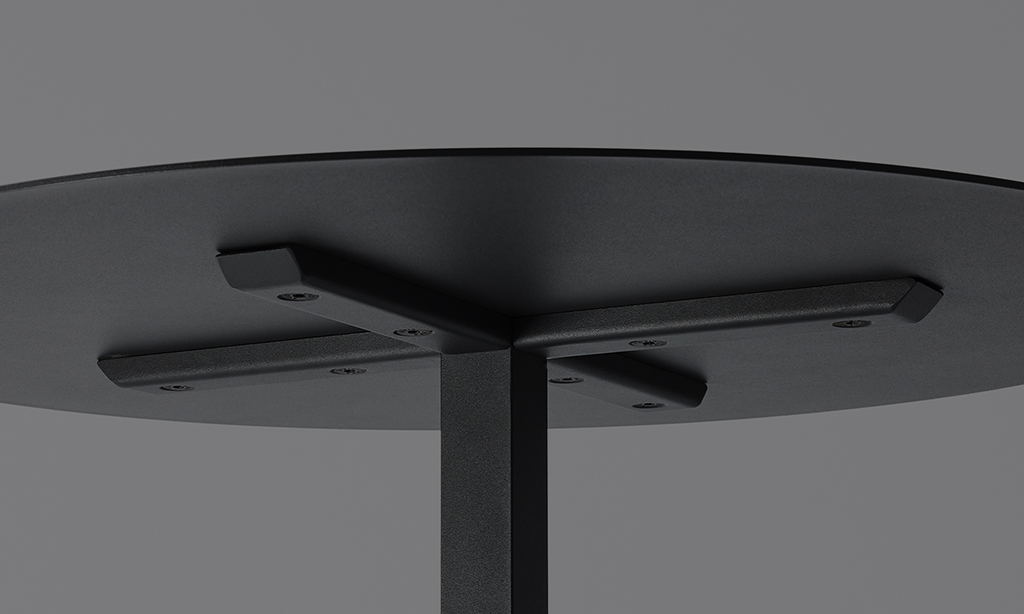 SOLID STEEL HIGH DINER TABLE DESIGN
